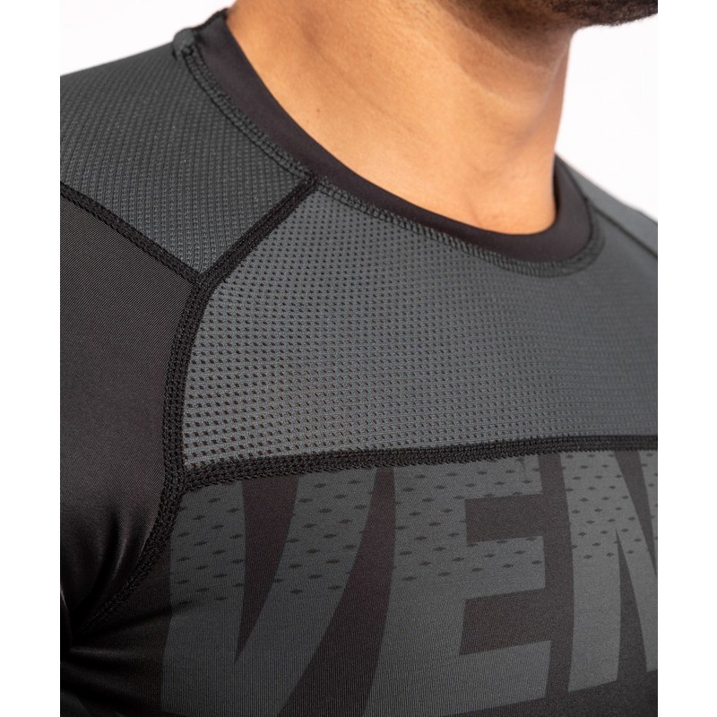 Venum ONE FC2 Rashguard Short Sleeves Black | Black