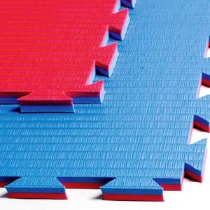 Abverkauf - Kampfsportmatten verzahnt rot-blau 100 x100 x 2 cm