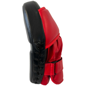 Handschutz PX Legacy Pro, aus PU, in schwarz-roter Farbe, im Paar erhältlich.